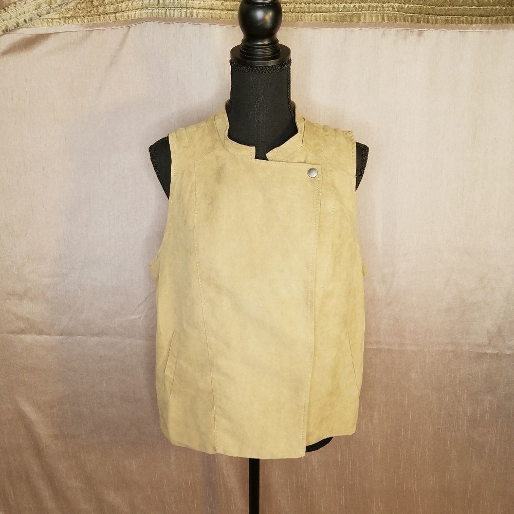 JACK BY BB DAKOTA Faux‎ Suede Meiko Vest